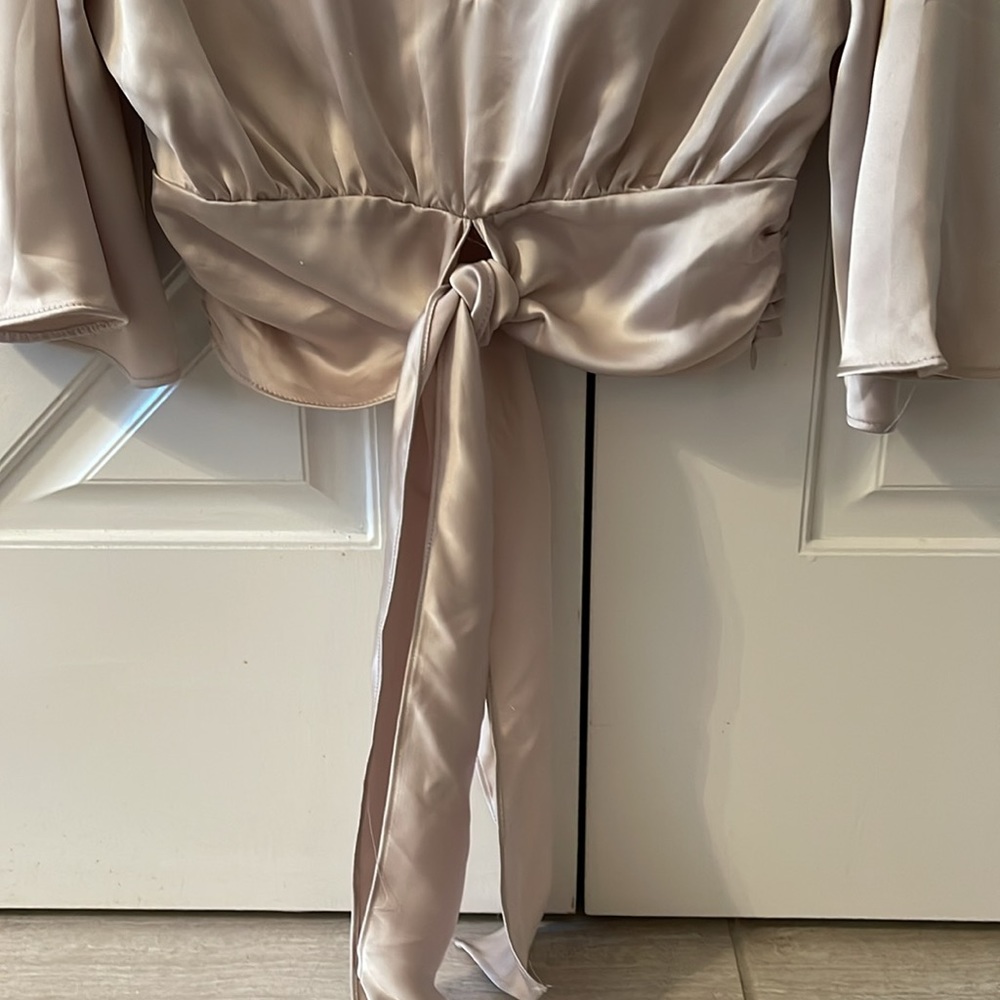 NWT Zara champagne tie front blouse. - Picture 3 of 4
